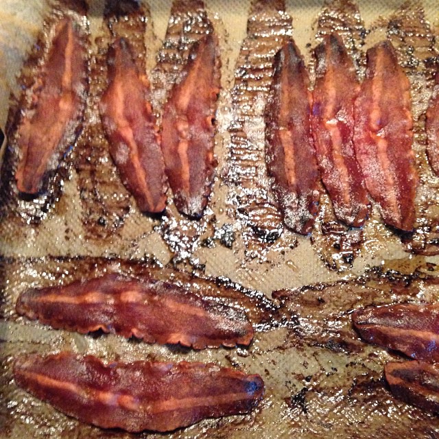 Just in case you were wondering, you can cook bacon in the oven! It's easier and way less mess! #cooking #bacon #pinterestsuccess