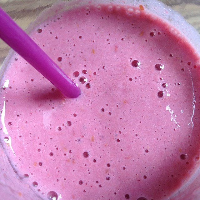 Fresh raspberry-banana smoothie. Cheers to cold fighting! #fruitsmoothie #antioxidants #immunebooster #savemefromthiscold